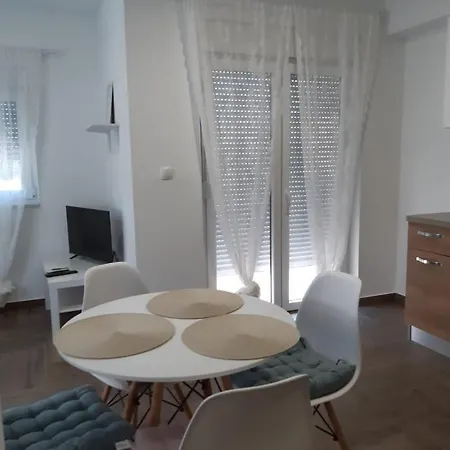 Laura Appartamento Bibinje