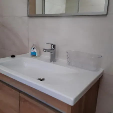 Laura Apartman Bibinje